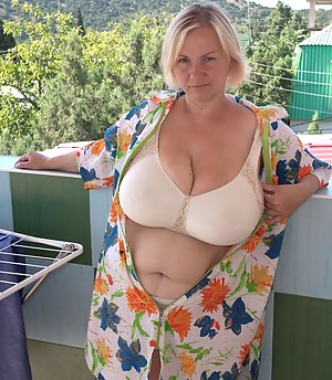Jumbo Mature Tits - Mature Big Tits - Huge Boobs Porn, Naked Tits Pics
